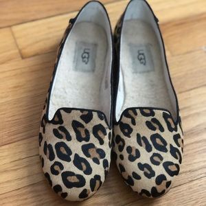 UGG LEOPARD PRINT FLATS